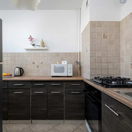 Bright 2-bedroom With Bathtub, Remote Work By Renters