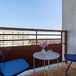 Bright 2-bedroom With Bathtub, Remote Work By Renters 아파트