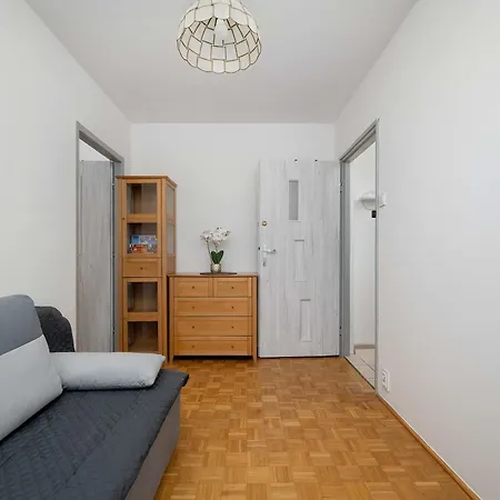 Bright 2-bedroom With Bathtub, Remote Work By Renters Vratislav