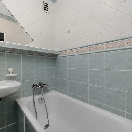 Apartament Bright 2-bedroom With Bathtub, Remote Work By Renters