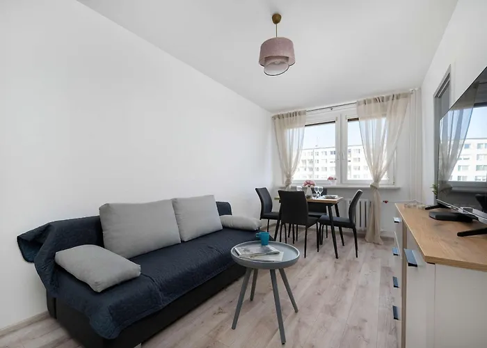 Bright 2-bedroom With Bathtub, Remote Work By Renters Apartament