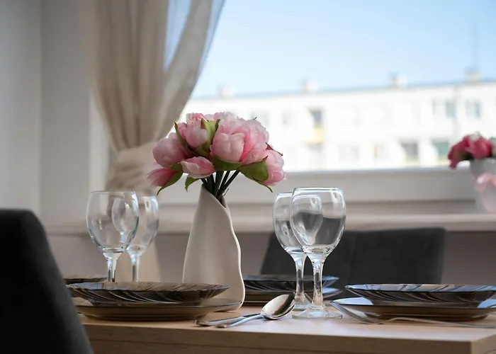 Bright 2-bedroom With Bathtub, Remote Work By Renters Διαμέρισμα *