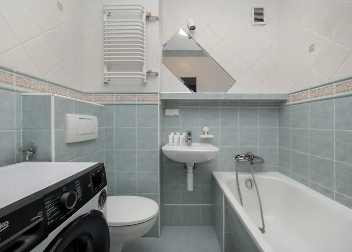 Bright 2-bedroom With Bathtub, Remote Work By Renters Apartament *