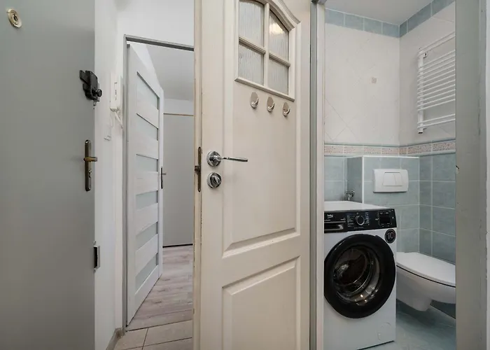 Διαμέρισμα Bright 2-bedroom With Bathtub, Remote Work By Renters Βρότσλαβ